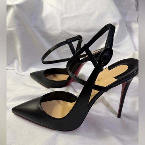 Christian Louboutin Jenlove
100 mm Strappy pumps - Kid leather W/Size 41 US/11 - Picture 3 of 12